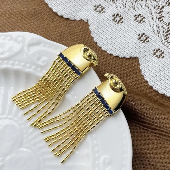 Eagle Plume~ Hawk Falcon Raptor Bird of Prey Chain Fringe Tassel Trim 22K Dangle - Picture 2 of 16